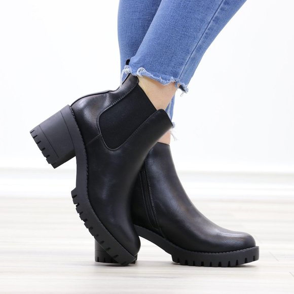 Chunky Chelsea Lug Black Ankle Boots - Picture 2 of 14